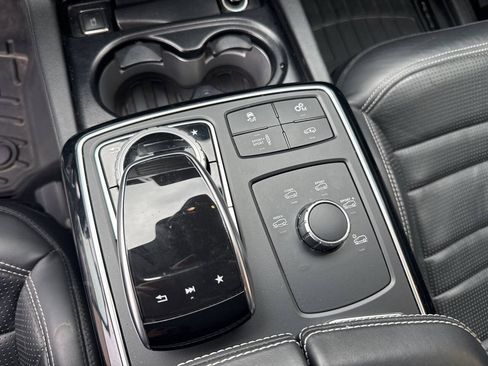 Used 2019 Mercedes-Benz GLE 63 AMG S image 40