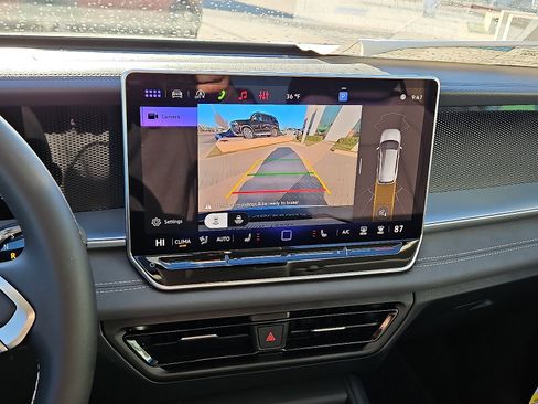 New 2026 Volkswagen Tiguan SE FWD image 16