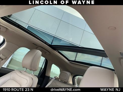 Certified 2022 Lincoln Corsair AWD w/ Premium Package image 15