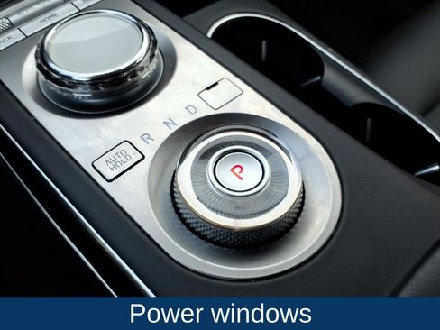 Used 2025 Genesis GV70 2.5T image 9