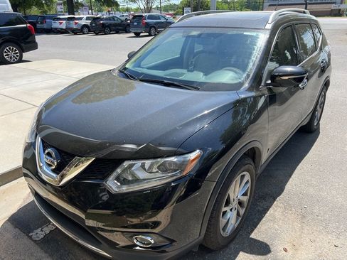 Used 2015 Nissan Rogue SL w/ SL Premium Package FWD image 1