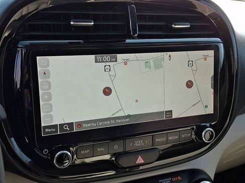 Used 2024 Kia Soul EX FWD image 3