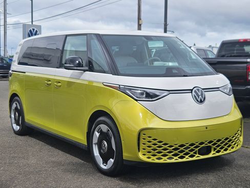 Used 2025 Volkswagen ID. Buzz Pro S Plus AWD/4WD image 7
