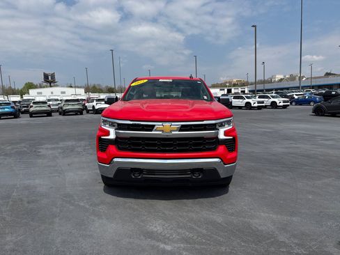 Used 2025 Chevrolet Silverado 1500 LT image 8