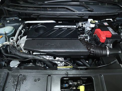 Used 2025 Nissan Rogue SV FWD image 35