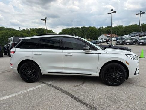 Used 2025 Lincoln Corsair Grand Touring w/ Equipment Group 301A AWD/4WD image 8