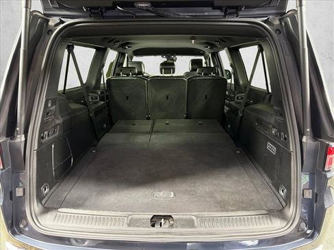 Used 2024 Jeep Wagoneer L Series II w/ Flexible Seating Group AWD/4WD image 19