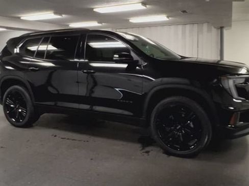 Certified 2024 GMC Acadia Elevation w/ Black Edition FWD image 4