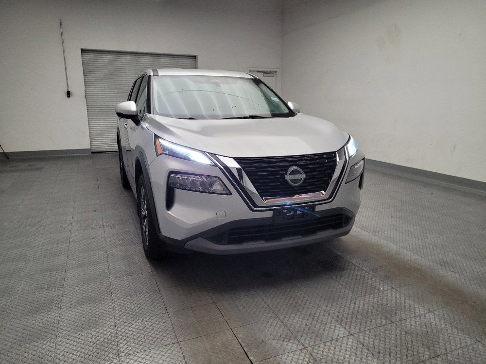 Used 2022 Nissan Rogue SV FWD image 14