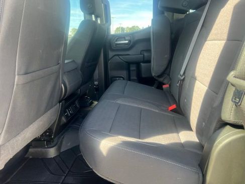 Used 2025 Chevrolet Silverado 1500 Custom image 4