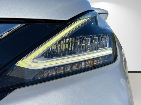 Used 2020 Nissan Murano SV image 9