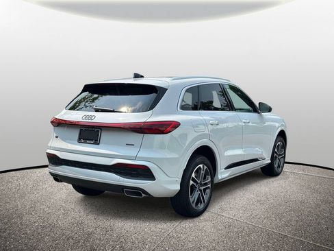 New 2026 Audi Q5 Premium Plus AWD/4WD image 8