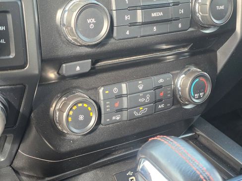 Used 2016 Ford F150 XLT w/ Equipment Group 302A Luxury image 42