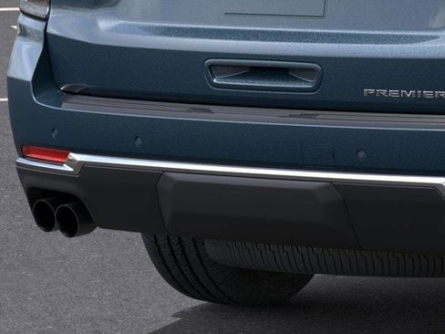 New 2026 Chevrolet Suburban Premier image 40