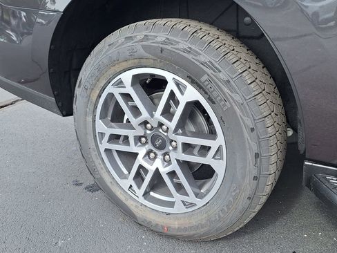 New 2025 Ford Expedition Active image 25