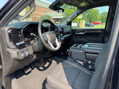 Used 2023 GMC Sierra 1500 SLE AWD/4WD image 12