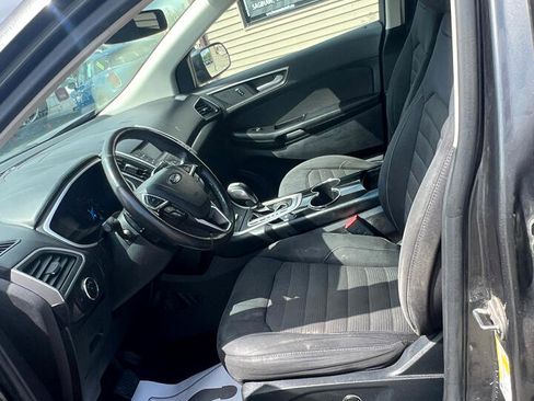 Used 2015 Ford Edge SEL image 9
