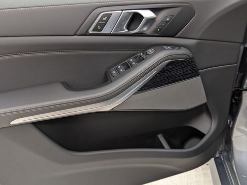 New 2026 BMW X5 xDrive40i w/ M Sport Package image 14