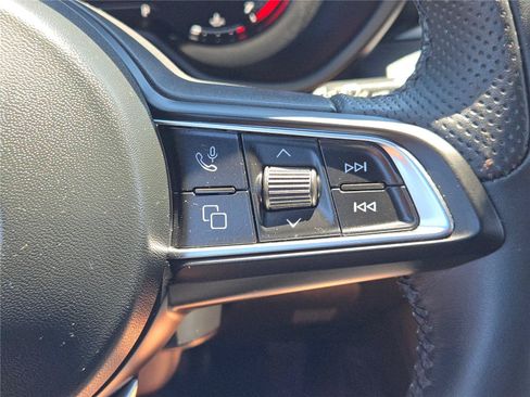 Certified 2025 Dodge Hornet GT w/ Cold Weather Group AWD/4WD image 34