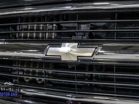 Used 1997 Chevrolet Suburban 2WD w/ Preferred Equipment Group 3 image 30