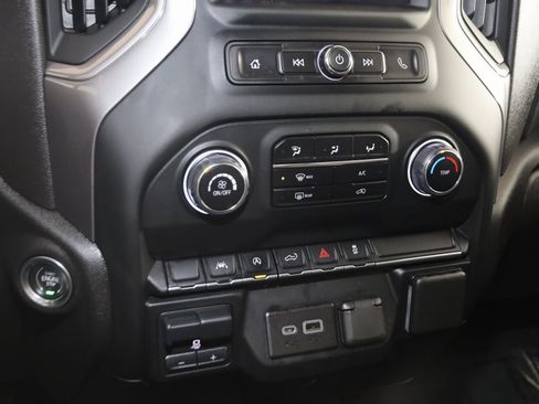 Used 2023 Chevrolet Silverado 1500 Custom image 25