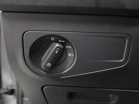 Used 2022 Volkswagen Tiguan S image 27