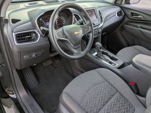 Used 2024 Chevrolet Equinox LT image 17