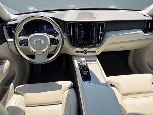 Certified 2023 Volvo XC60 B5 Ultimate w/ Protection Package Premier FWD image 17