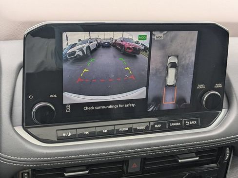 Used 2023 Nissan Rogue Platinum w/ Platinum Premium Package FWD image 24
