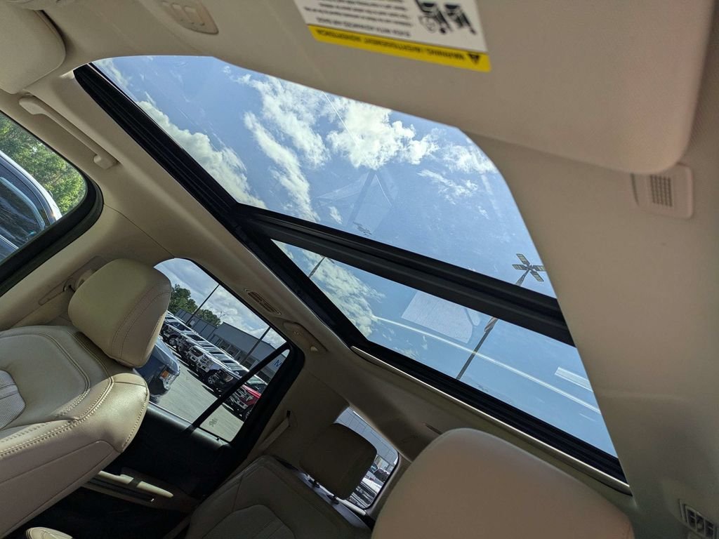 Used 2022 Ford Expedition Limited RWD image 25