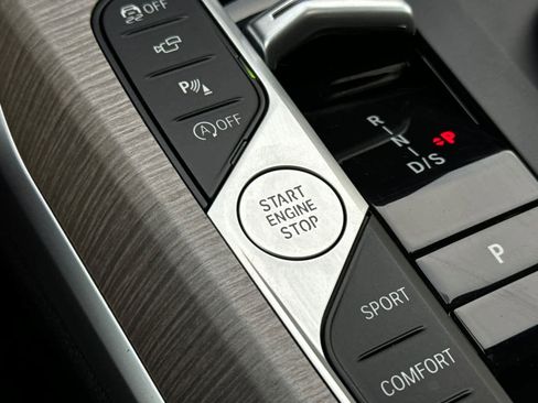 Used 2025 BMW 330i xDrive 330i xDrive image 23