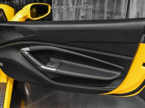 Used 2023 Ferrari F8 Tributo RWD image 31