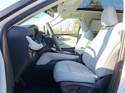 New 2026 Ford Explorer Platinum w/ LUX Leather Package image 9