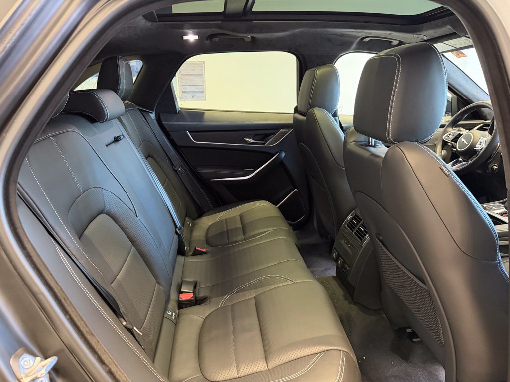 New 2026 Jaguar F-PACE R-Dynamic S AWD/4WD image 12