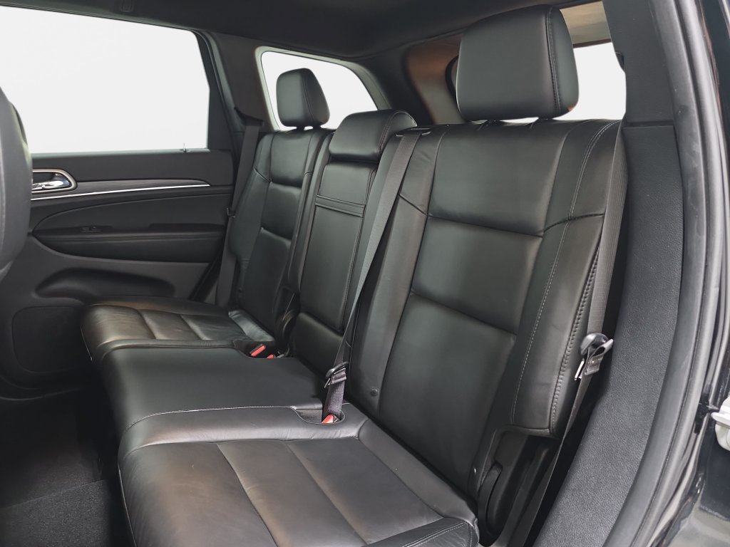Used 2020 Jeep Grand Cherokee Limited AWD/4WD image 13