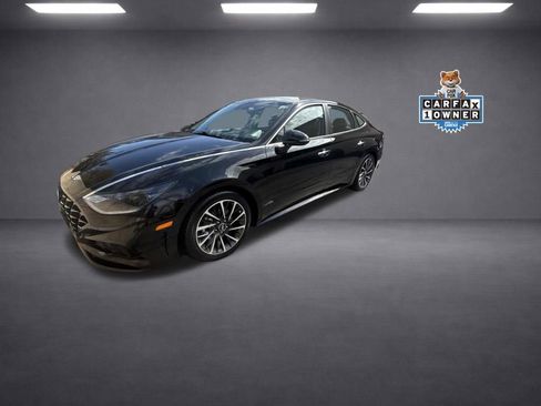 Used 2020 Hyundai Sonata Limited w/ Cargo Package FWD image 2