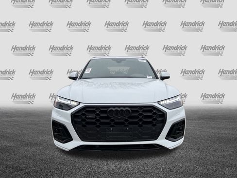 Used 2024 Audi Q5 2.0T Prestige image 3
