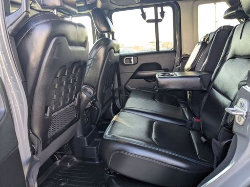 Used 2021 Jeep Wrangler Unlimited Rubicon 4xe w/ Dual Top Group image 27