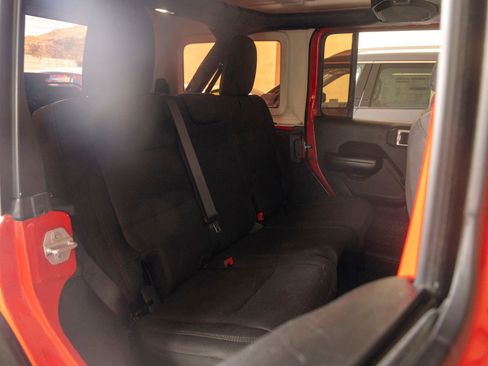 Used 2019 Jeep Wrangler Unlimited Sport AWD/4WD image 23