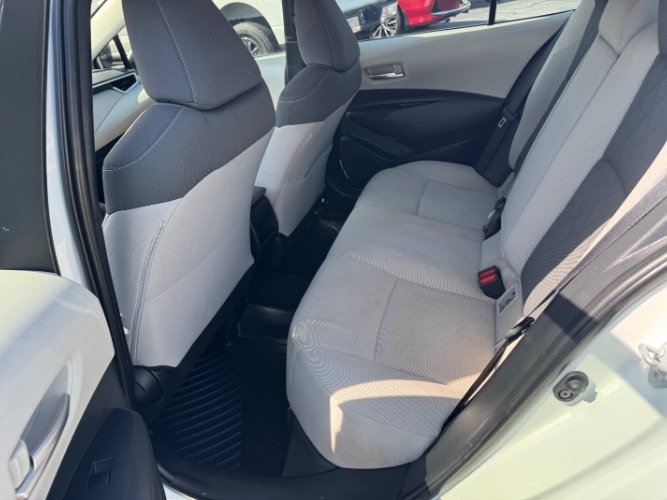 Used 2020 Toyota Corolla LE FWD image 15