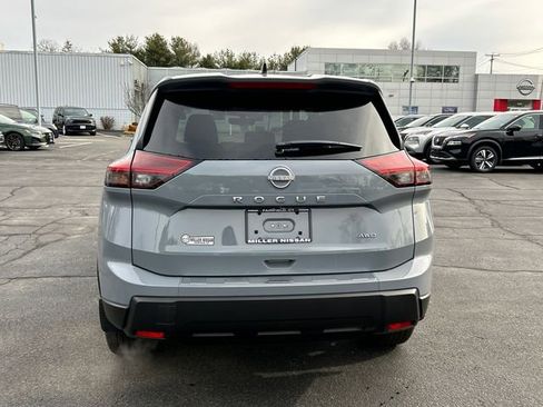 New 2026 Nissan Rogue SV w/ Cold Weather Package AWD/4WD image 3