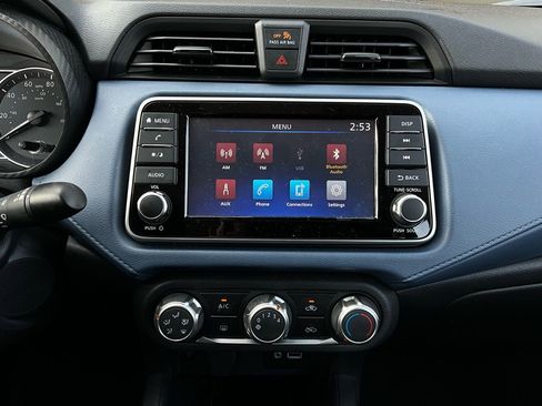 Used 2025 Nissan Versa SV image 24