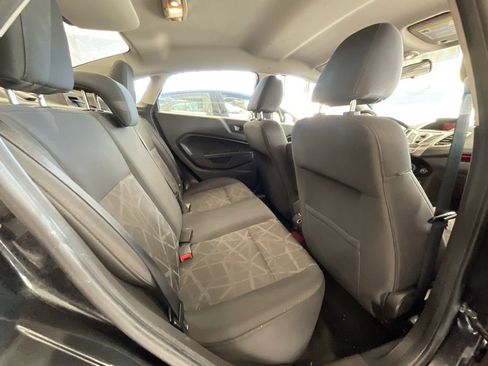 Used 2013 Ford Fiesta SE image 18