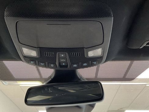 Used 2021 Ford Edge ST-Line AWD/4WD image 19