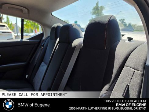 Used 2025 Nissan Sentra SR FWD image 21