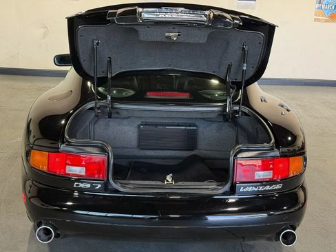 Used 2002 Aston Martin DB7 Vantage RWD image 6