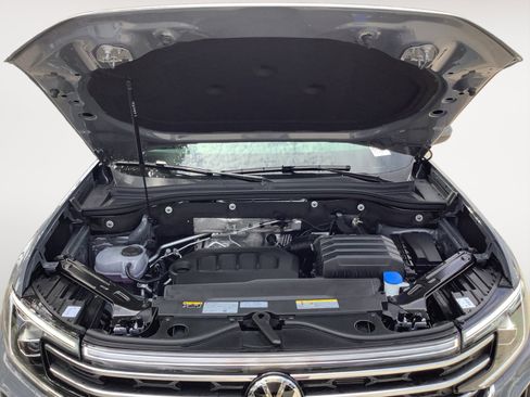 New 2026 Volkswagen Atlas SE image 11