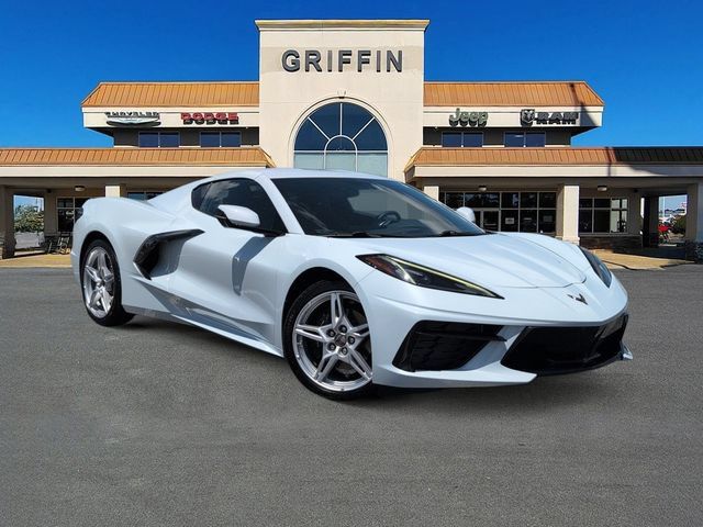 Used 2021 Chevrolet Corvette Stingray Coupe w/ 1LT RWD image 1