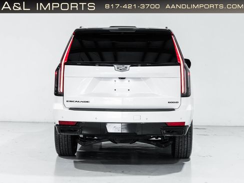 Used 2022 Cadillac Escalade Sport Platinum w/ Heavy-Duty Trailer Package AWD/4WD image 13