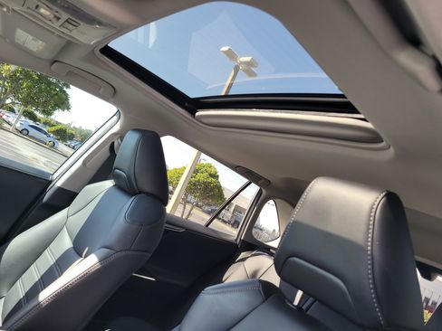 Certified 2021 Toyota RAV4 Limited AWD/4WD image 23